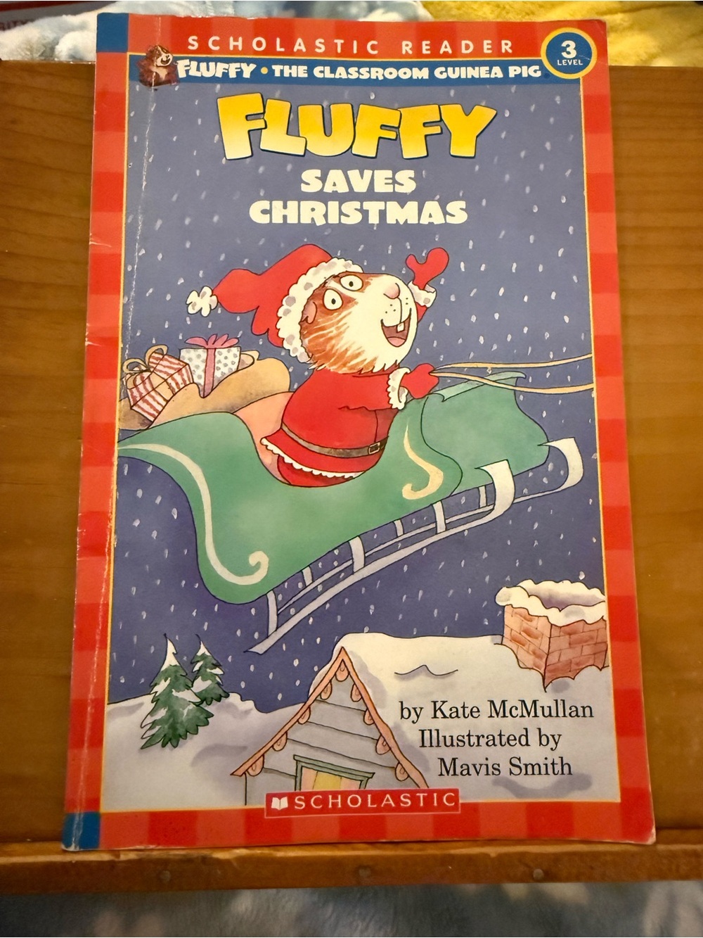 Fluffy Saves Christmas Scholastic Reader Level 3 The Classroom Guinea Pig